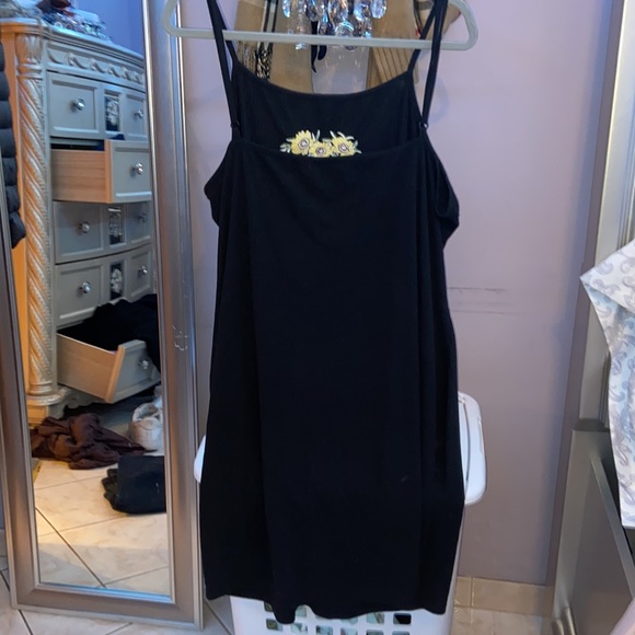 SUNFLOWER SUN DRESS🌻 - Picture 2 of 2